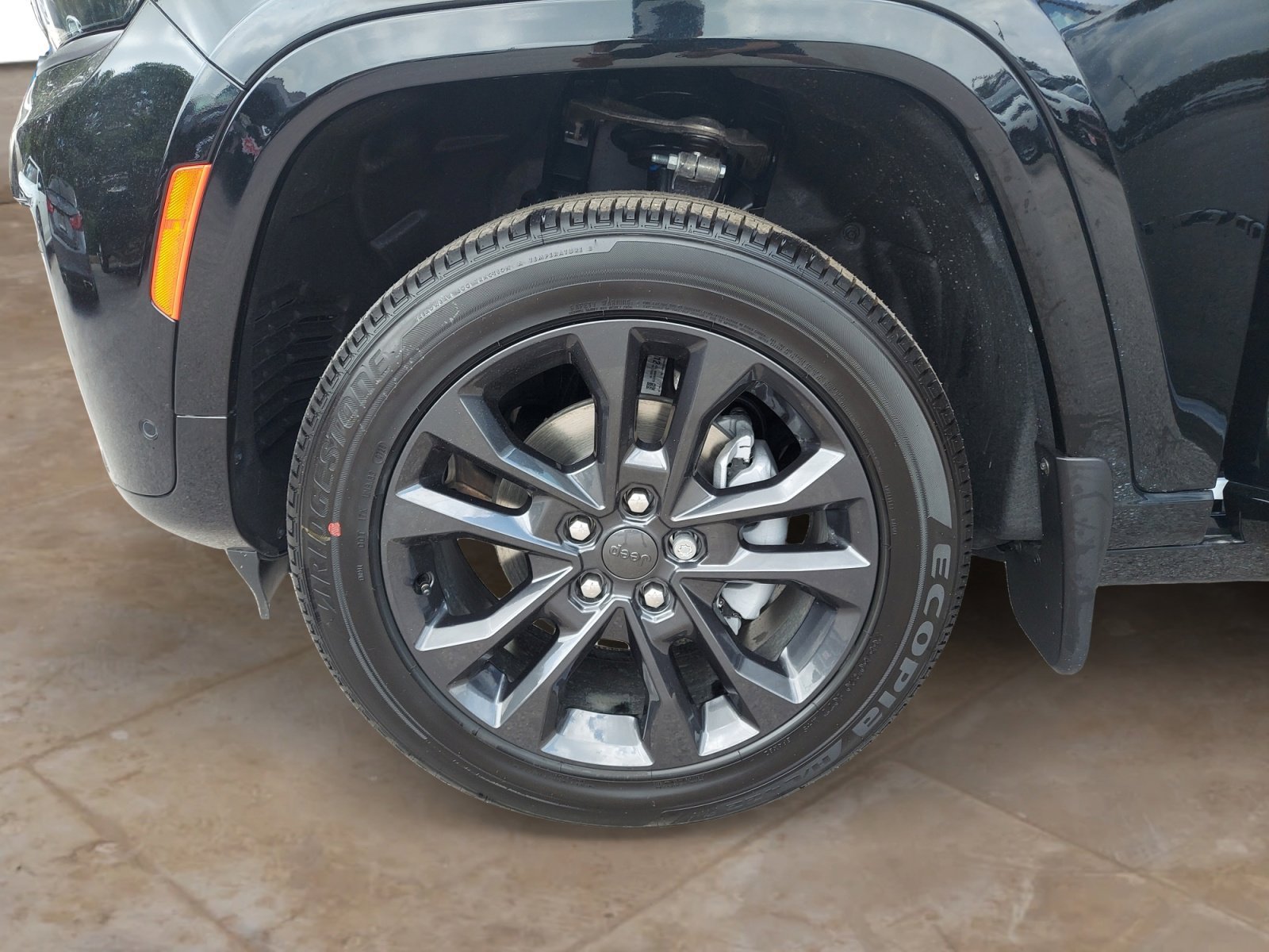 New 2026 Diamond Black Crystal Pearlcoat Jeep Limited Reserve image 29