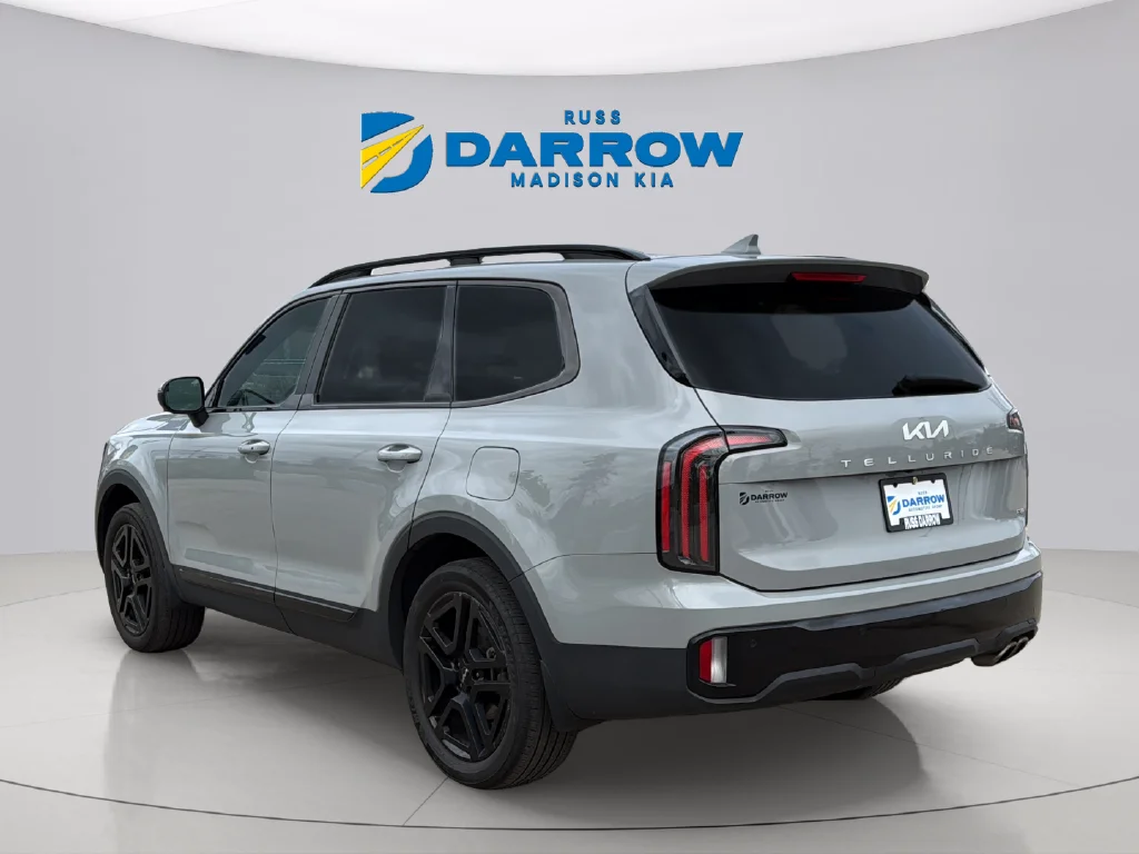 Used 2024 Wolf Gray Kia EX X-Line image 3