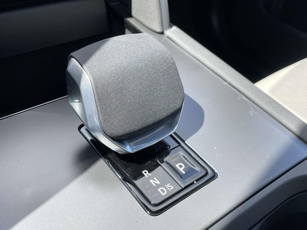 New 2026 Varesine Blue Land Rover Landmark image 30