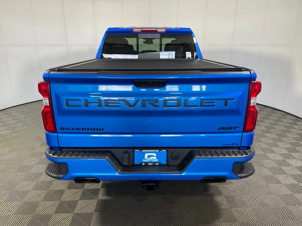 Used 2025 Blue Chevrolet RST image 7