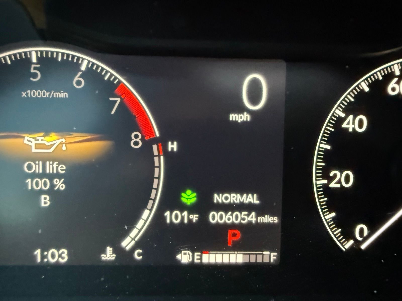 Certified Used 2025 Solar Silver Metallic Honda AWD RTL image 15