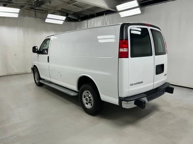 2023 GMC Savana Cargo Work Van - Photo 7