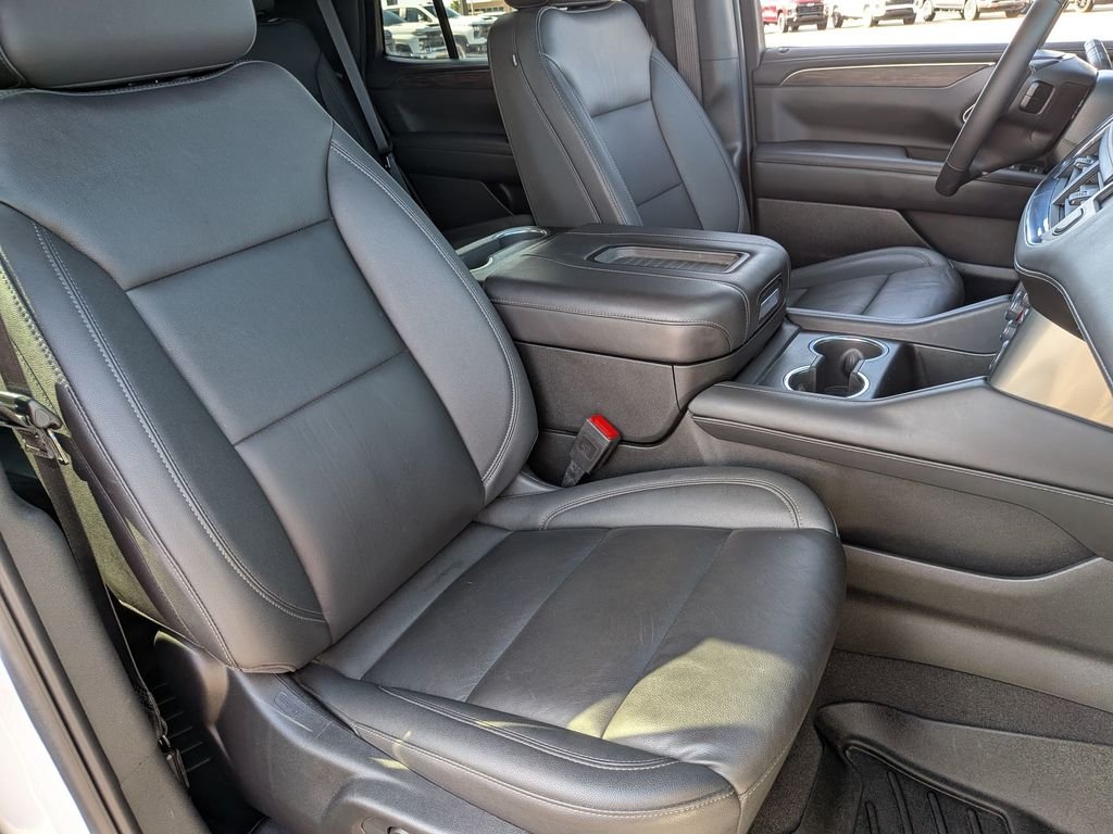 Used 2022 White Chevrolet Z71 image 30
