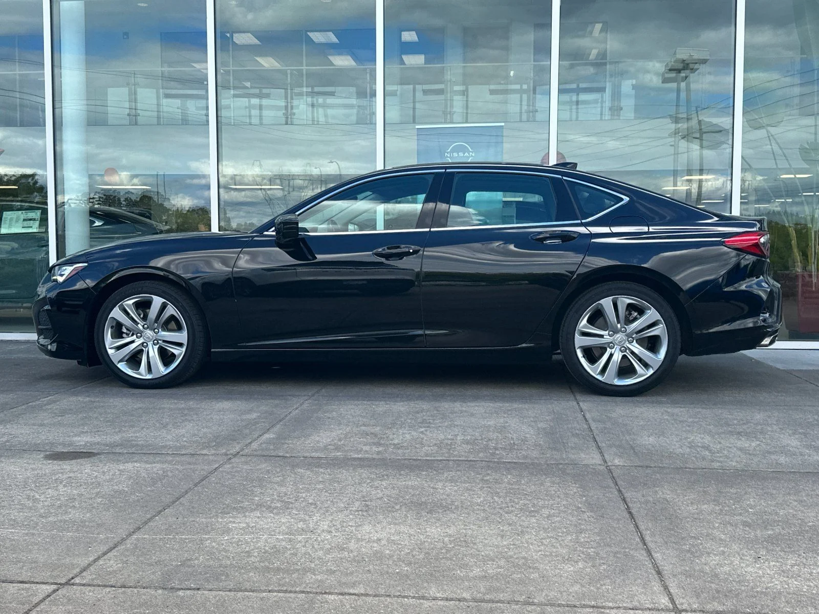 Used 2021 sparkle silver met Acura Technology Package image 6