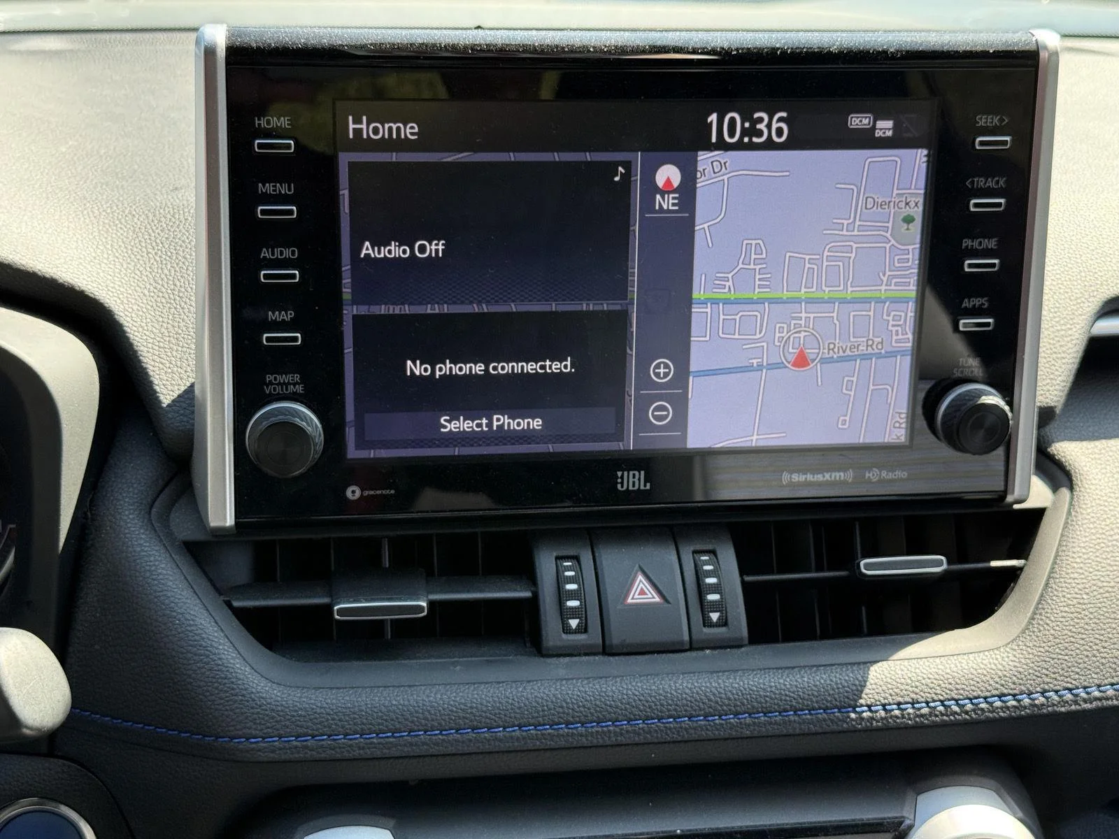 Used 2022  Toyota Hybrid XSE image 14