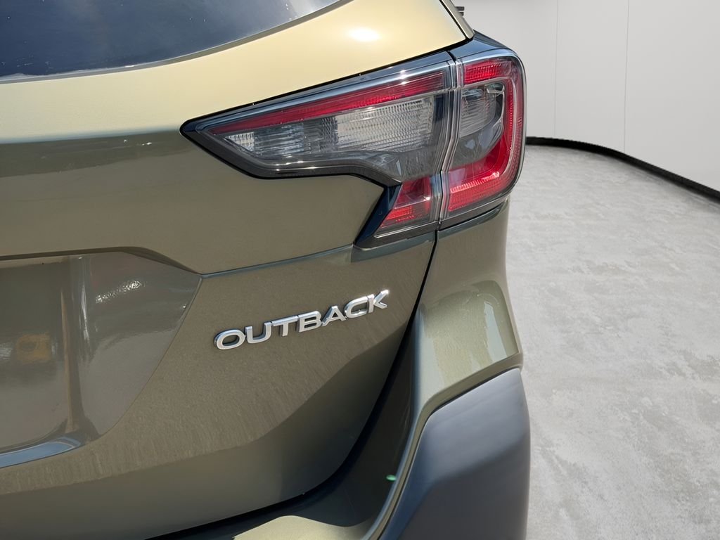 Used 2022 Autumn Green Metallic Subaru Premium image 7