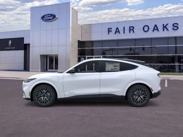 New 2026 Star White Metallic Tri-coat Ford Premium image 3