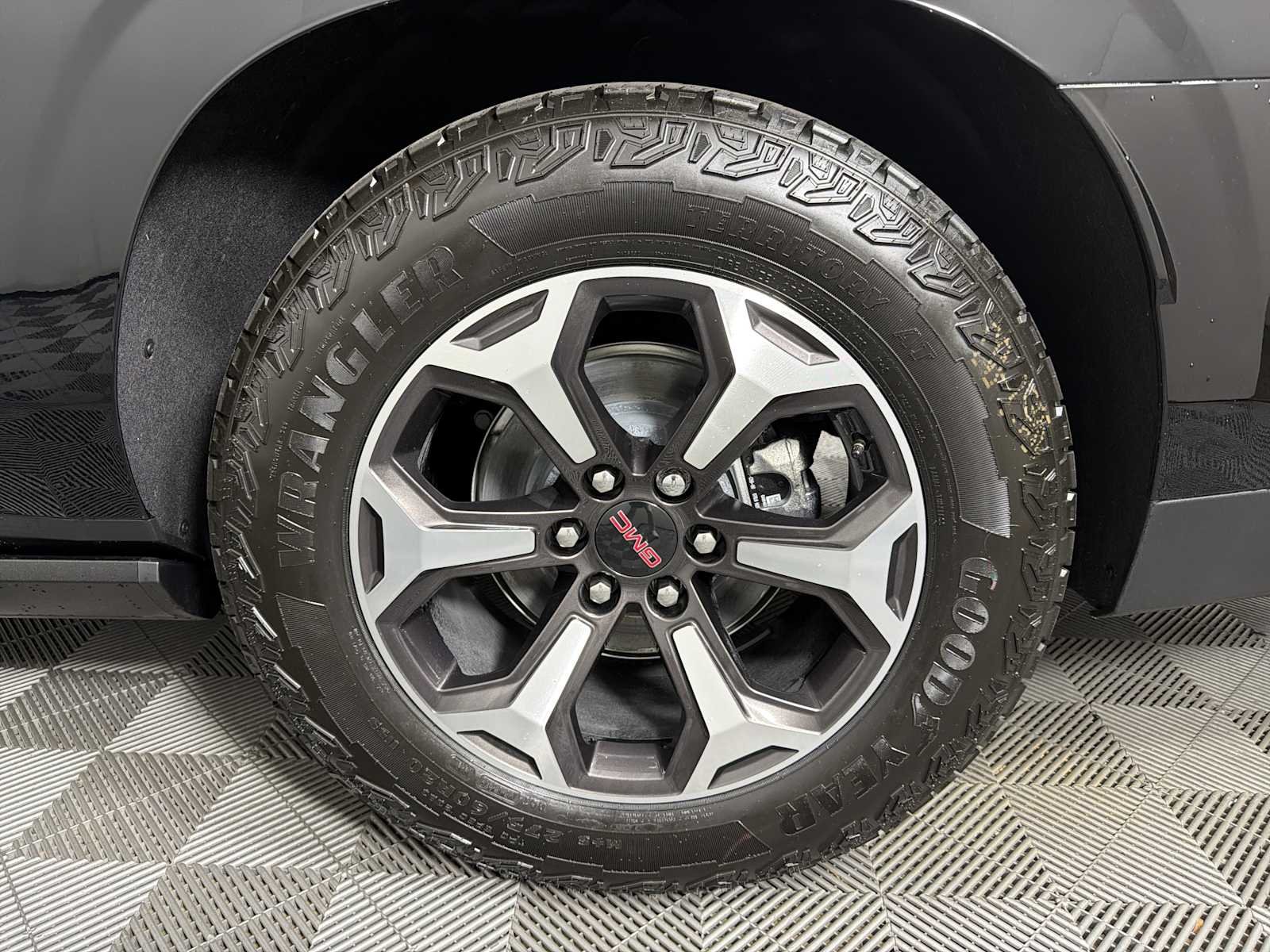 2026 GMC Yukon XL AT4 Ultimate - Photo 21