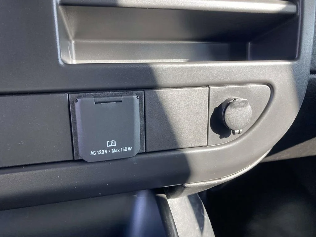 New 2026 Summit White GMC Work Van image 21