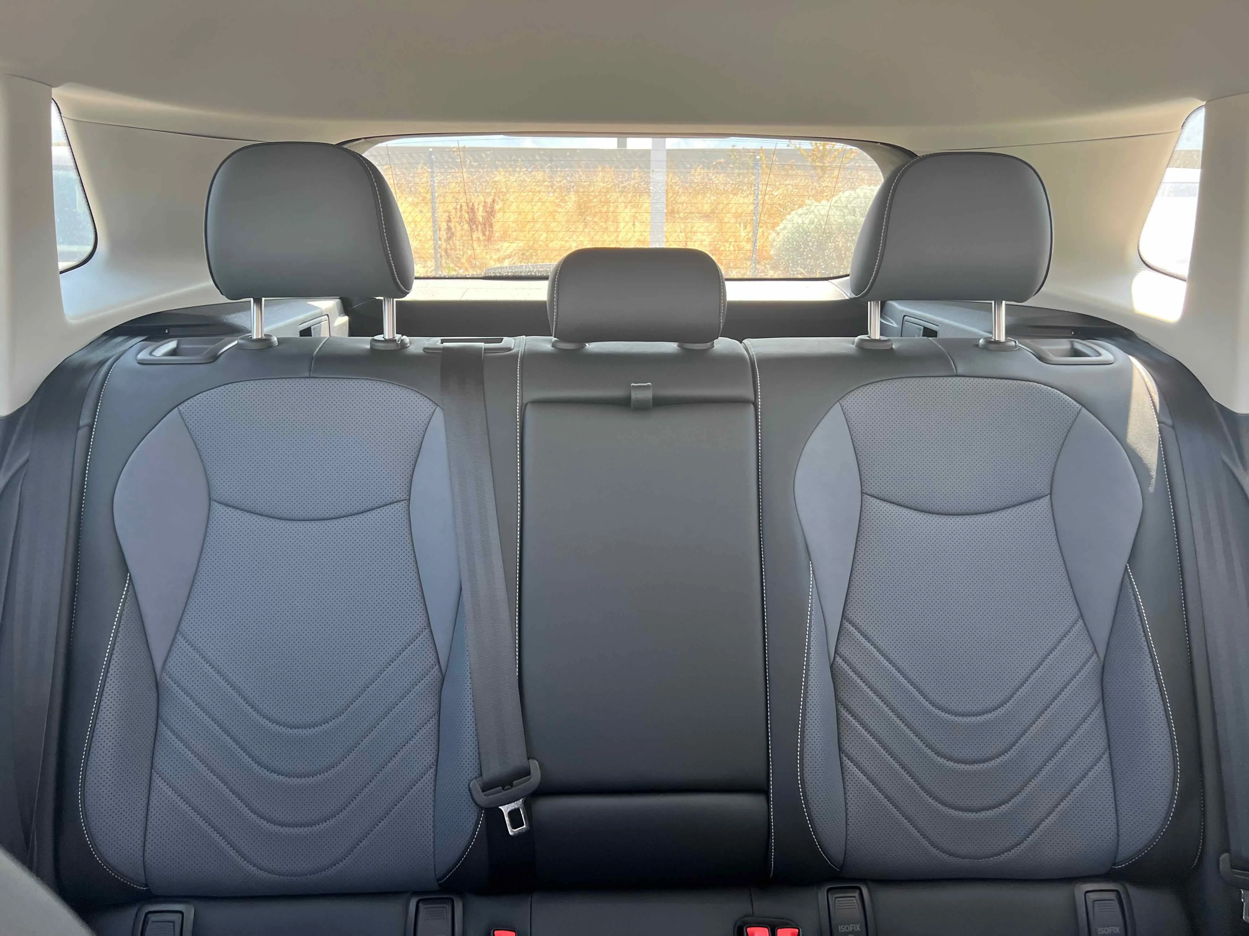 New 2025 Platinum Gray Volkswagen SE image 24