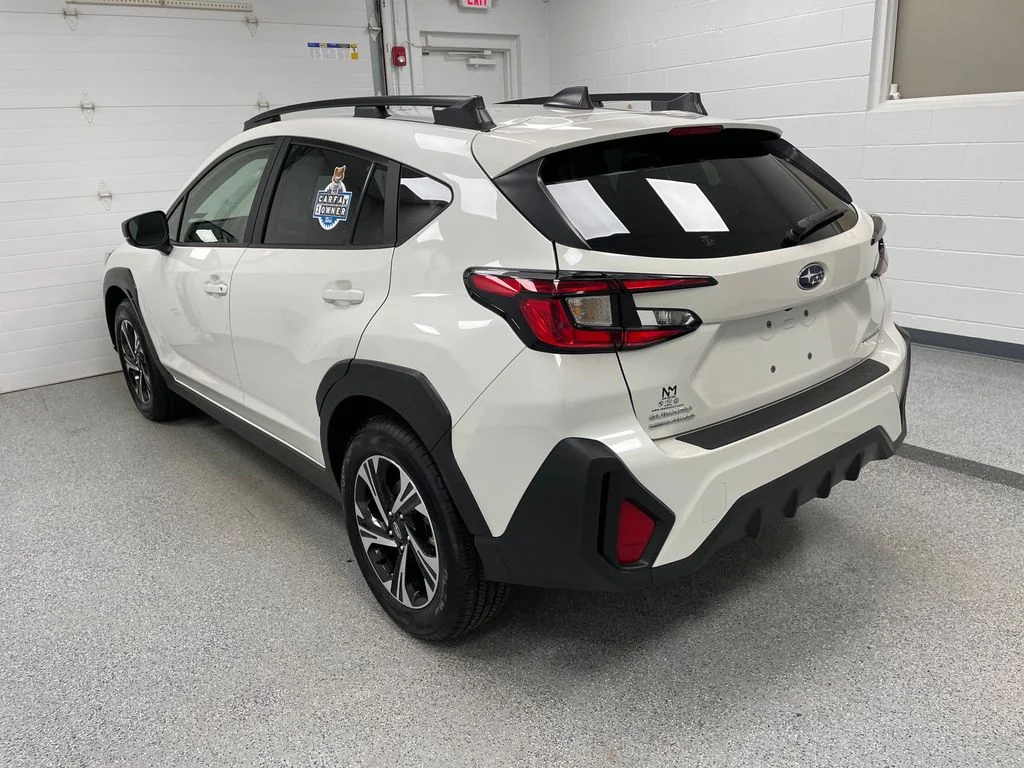 Used 2025 Crystal White Pearl Subaru Premium image 10
