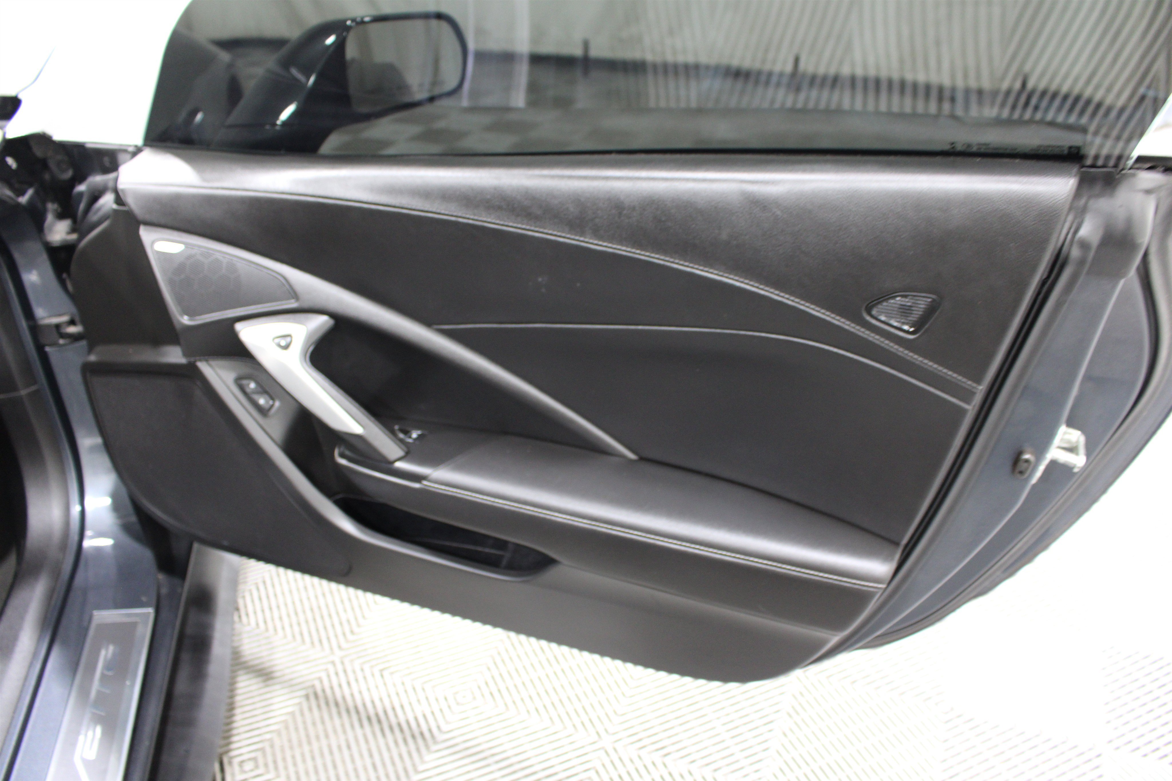 Used 2014 Cyber Gray Metallic Chevrolet Z51 2LT image 23