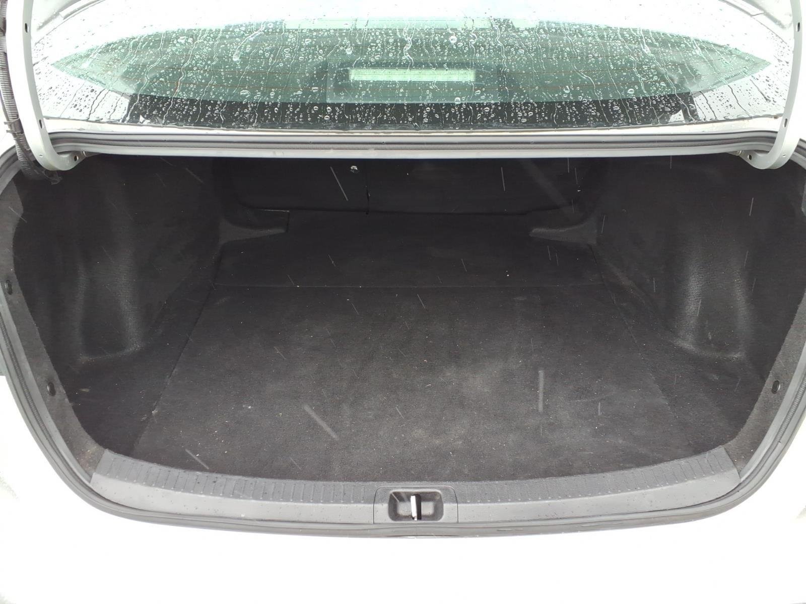 Used 2020 Classic Silver Metallic Toyota L image 28