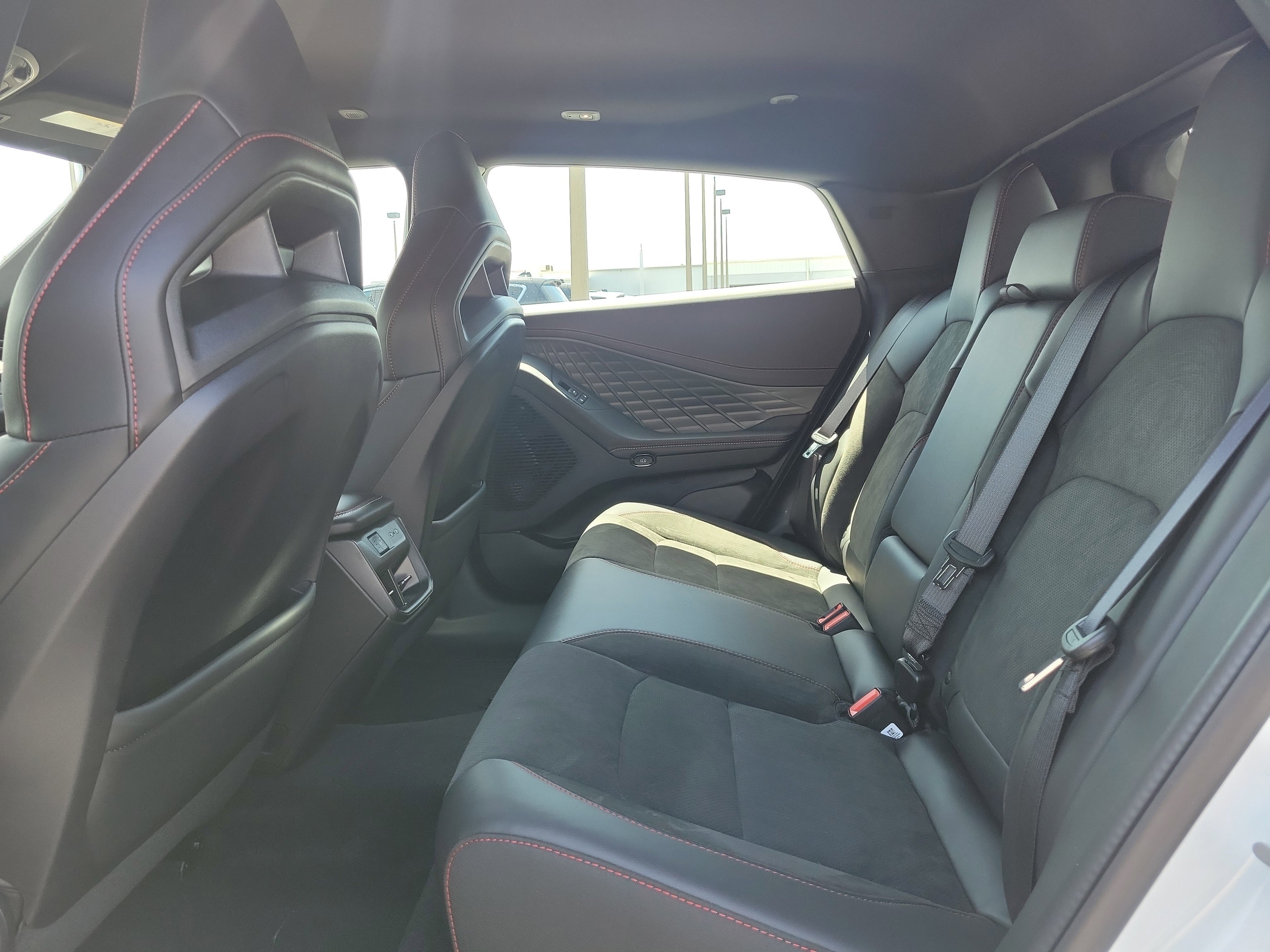 New 2026 White Knuckle Exterior Paint Dodge R/T image 8