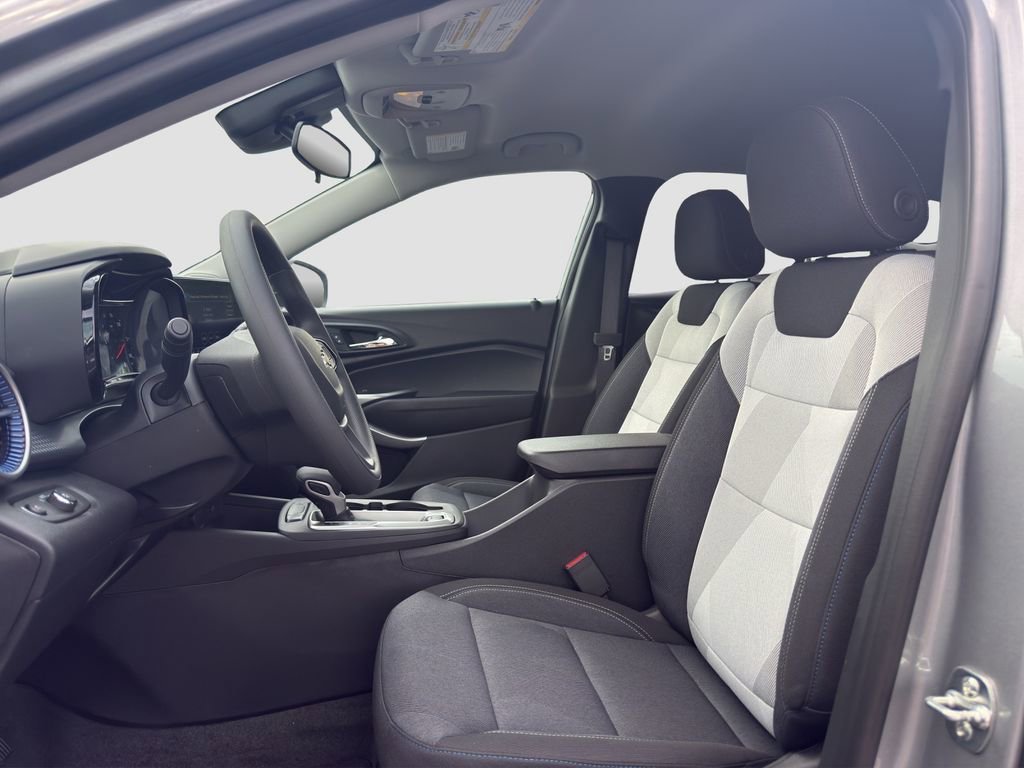 2026 Chevrolet Trax LS - Photo 9