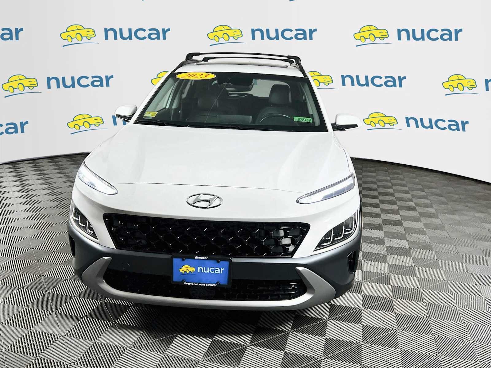 Used 2023 Lunar White Hyundai Limited image 2