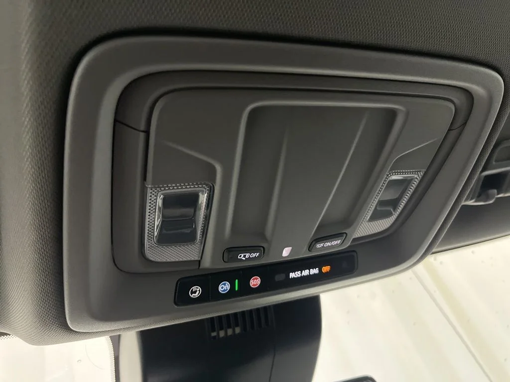Used 2022 Gray Chevrolet LT image 11