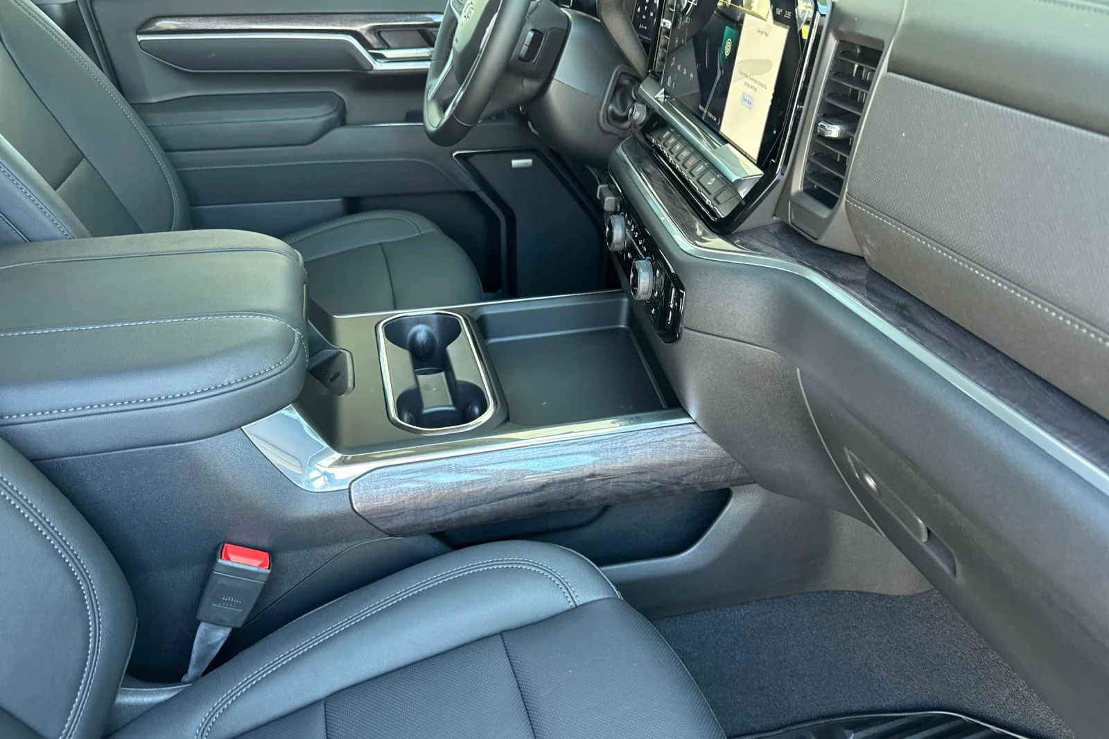 2026 Chevrolet Silverado 2500 HD LTZ view 14