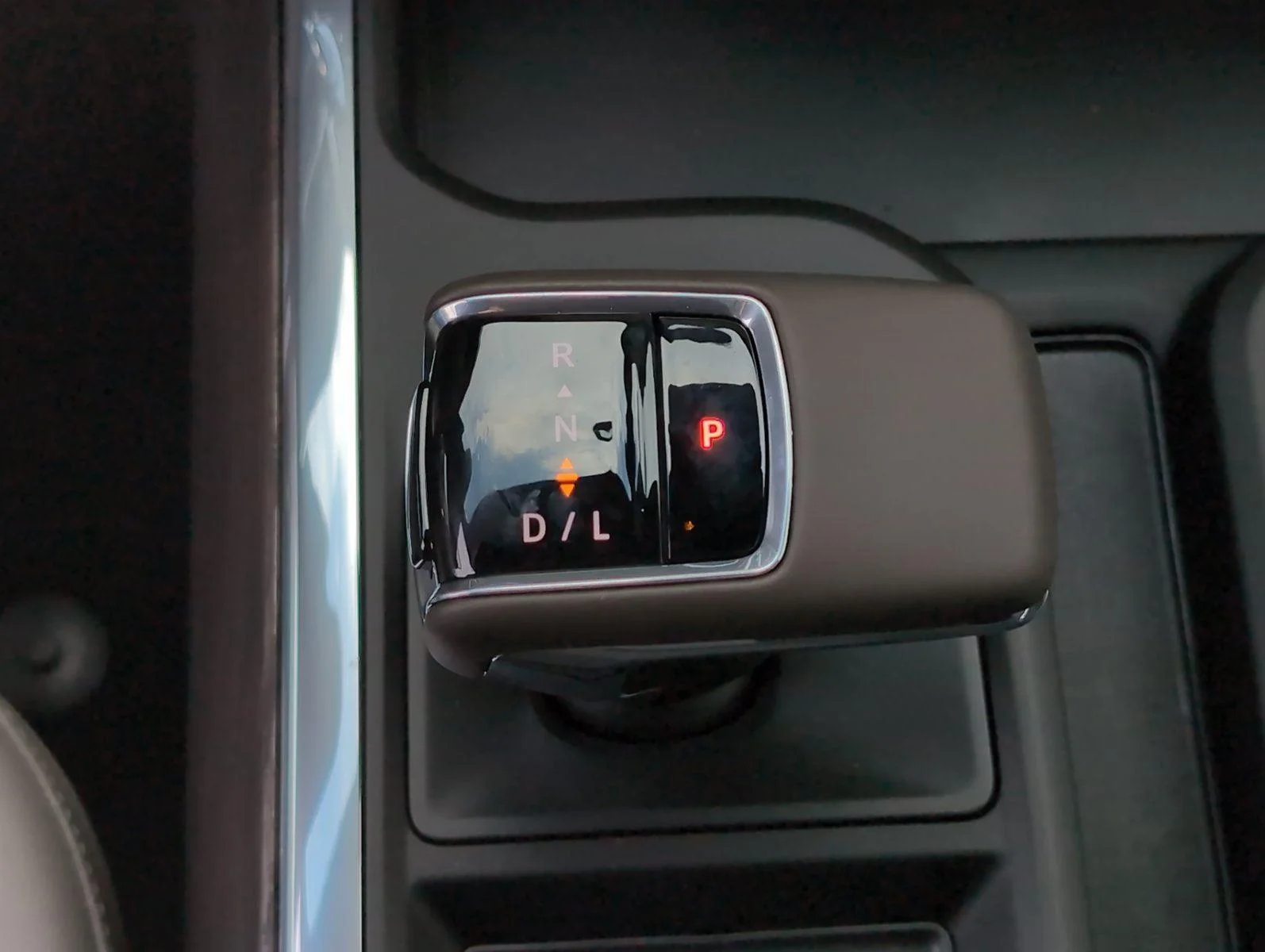 New 2026 Summit White GMC SLT image 18
