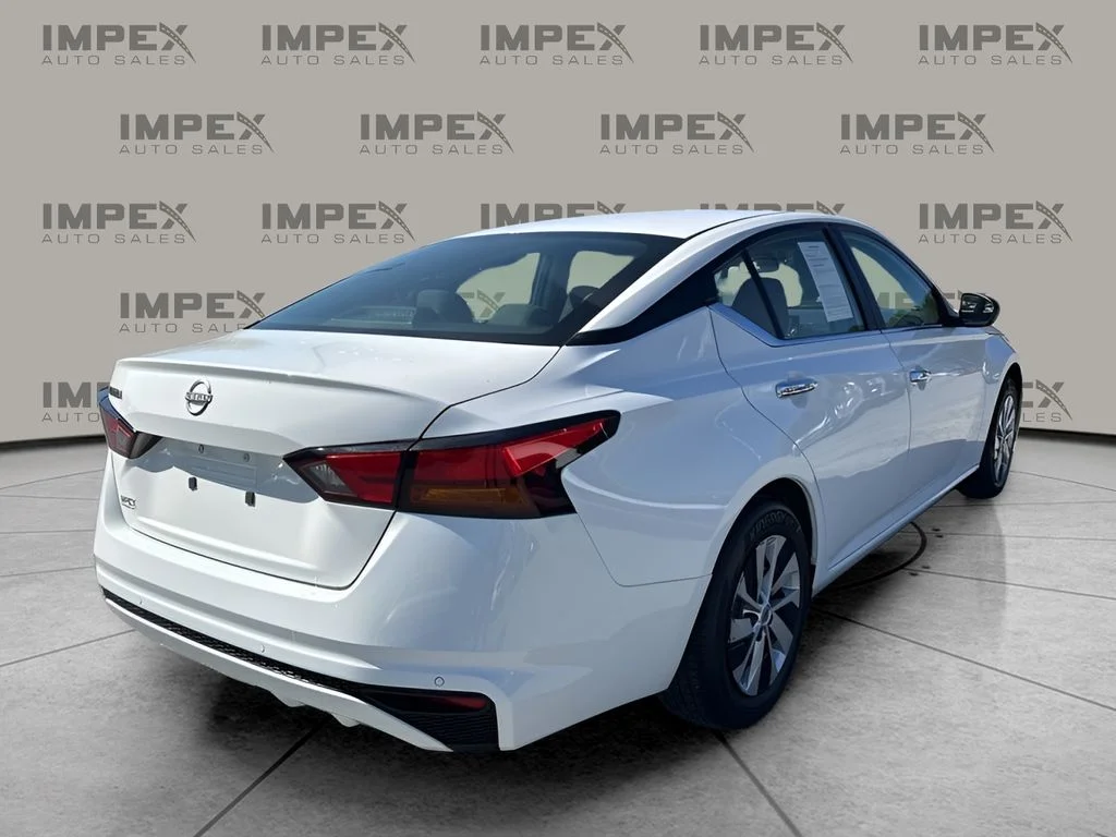 Used 2024 White Nissan 2.5 S image 5