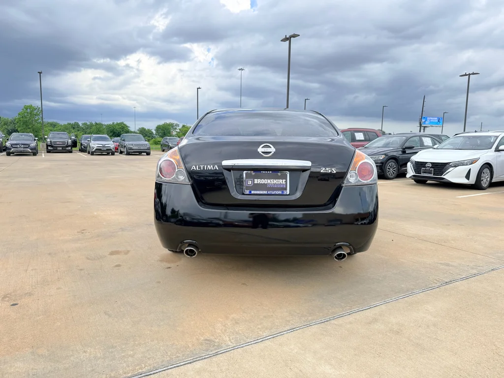 Used 2007 Super Black Nissan 2.5 S image 7
