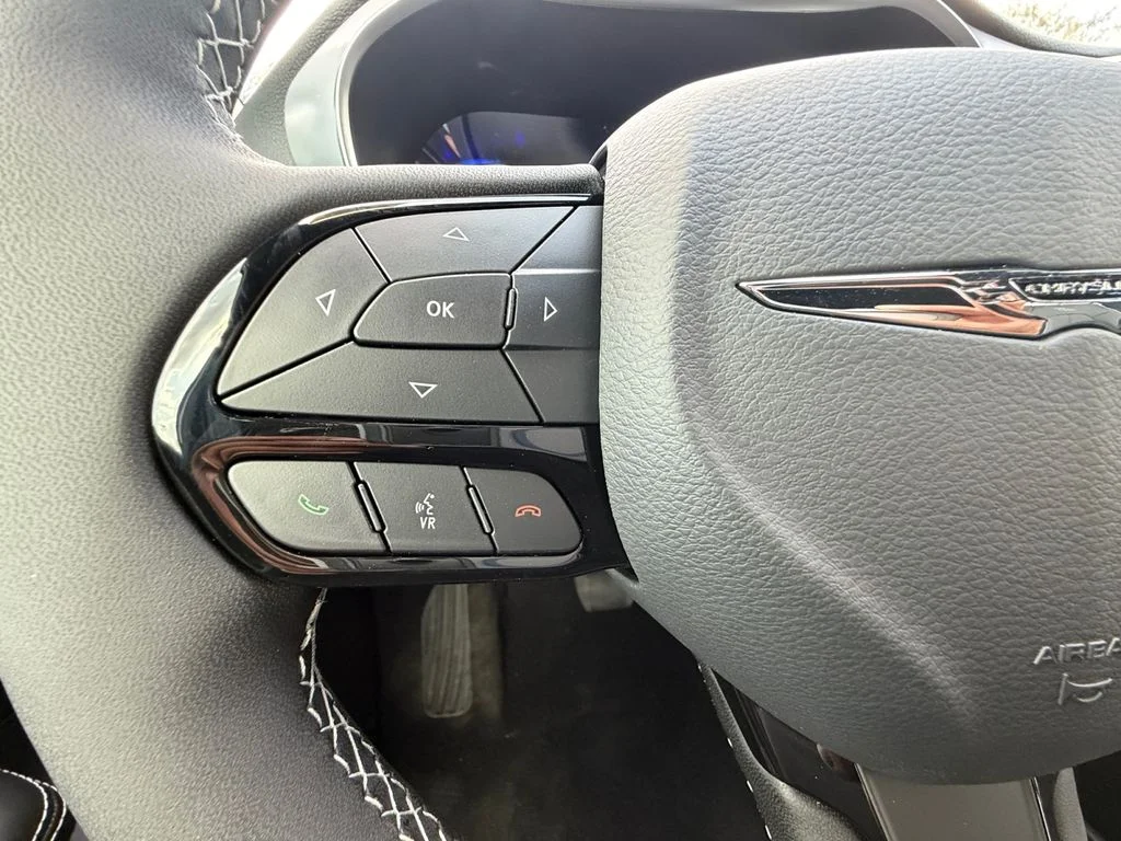 New 2026 White Chrysler Limited image 22
