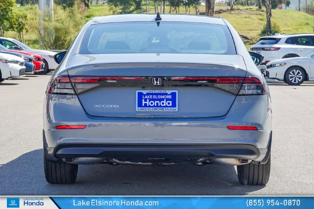 New 2026 Urban Gray Pearl Honda SE image 8