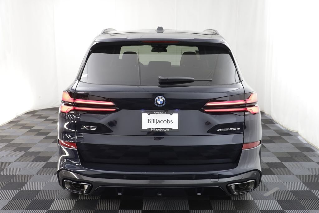 New 2026 Carbon Black Metallic BMW xDrive50e image 20