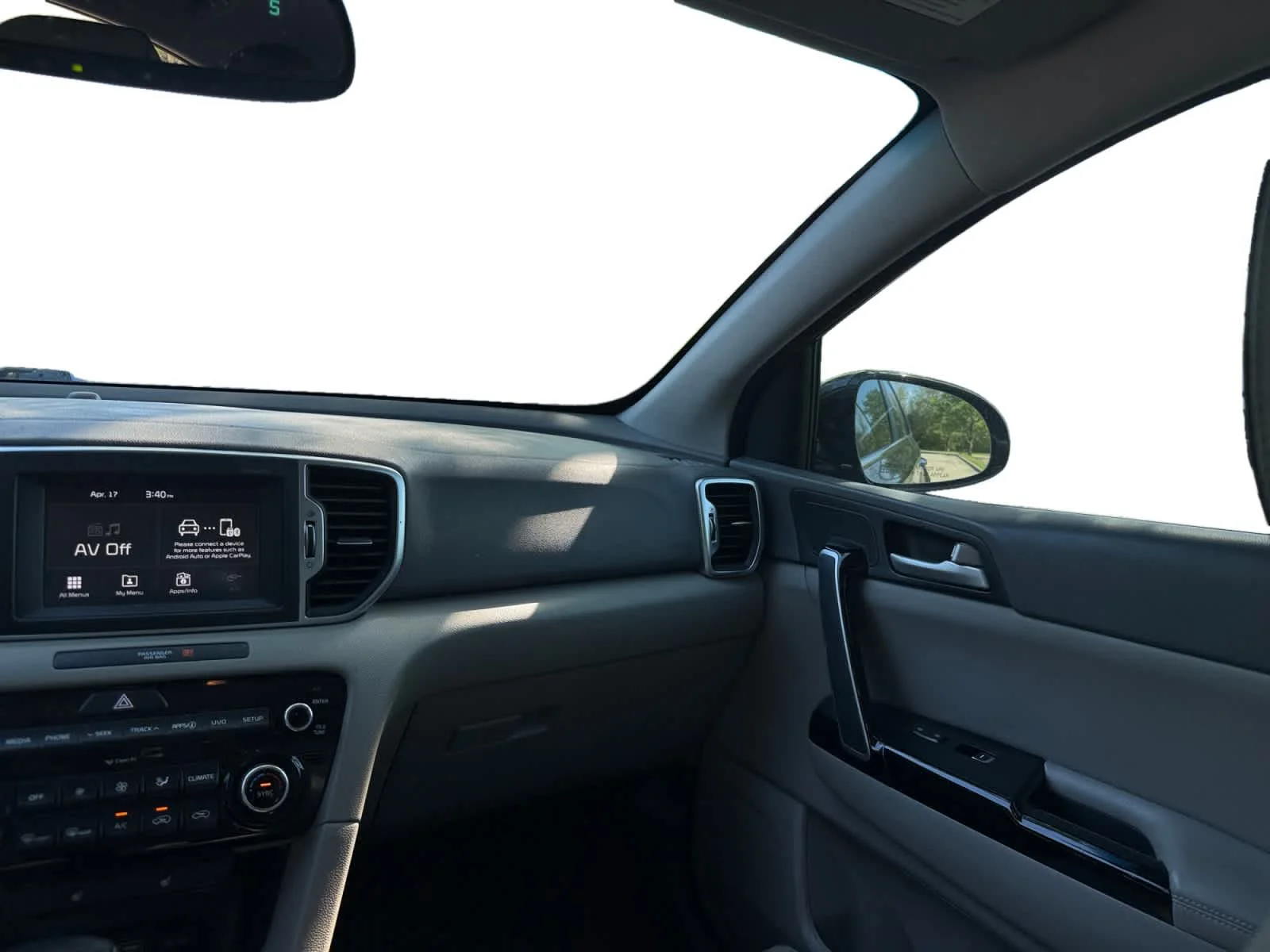 Used 2018 Black Cherry Kia EX image 19
