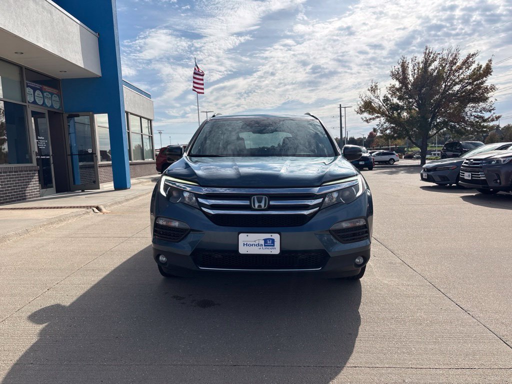Used 2016 Blue Honda Touring image 2