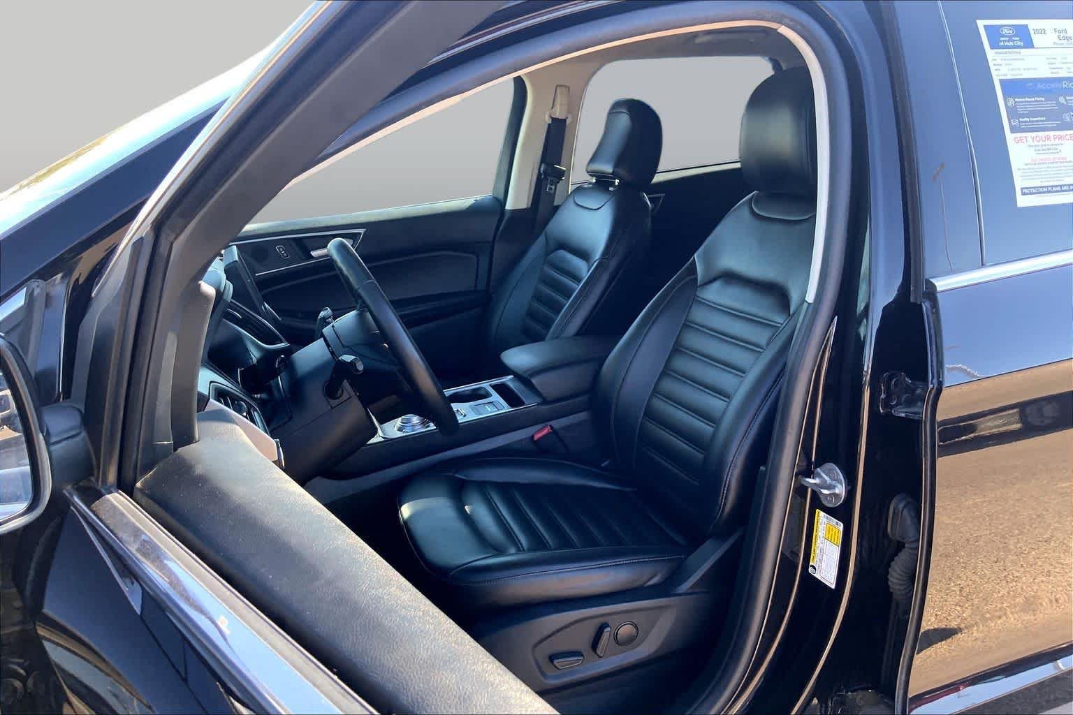 Certified Used 2022 Agate Black Metallic Ford SEL image 8