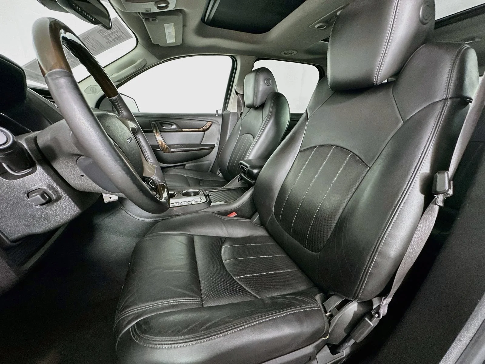 Used 2015 CARBON BLACK METALLIC GMC Denali image 22