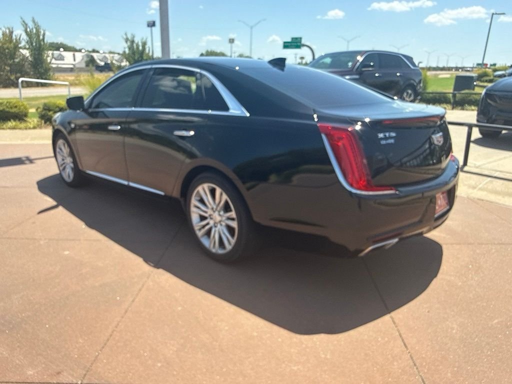 Used 2018 Black Cadillac Luxury image 5