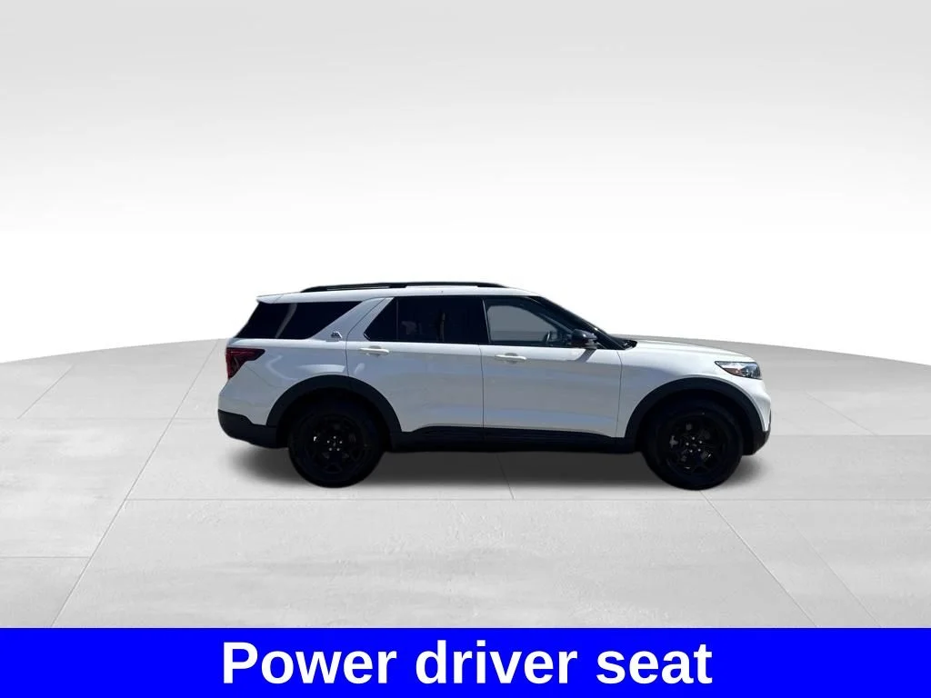 Used 2022 White Ford Timberline image 22