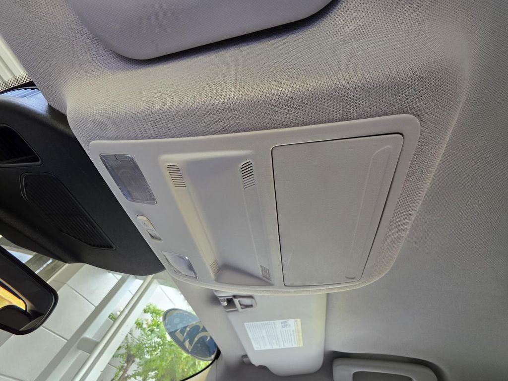 Used 2022 White Ford SEL image 34