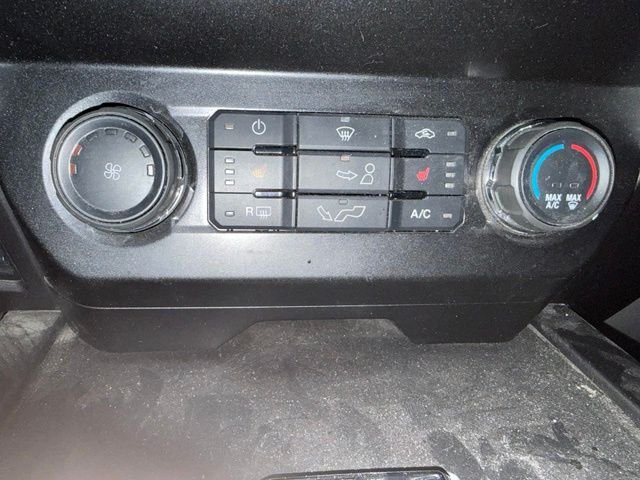 Used 2020 Silver Ford XLT image 17
