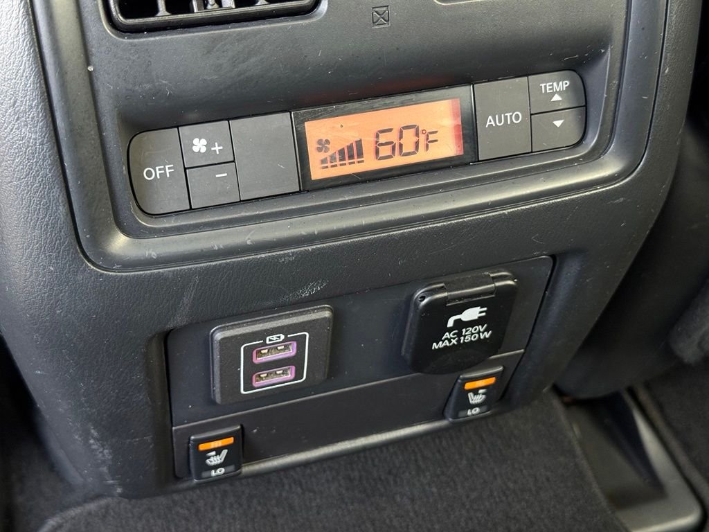 Used 2018 Red Nissan SL image 23