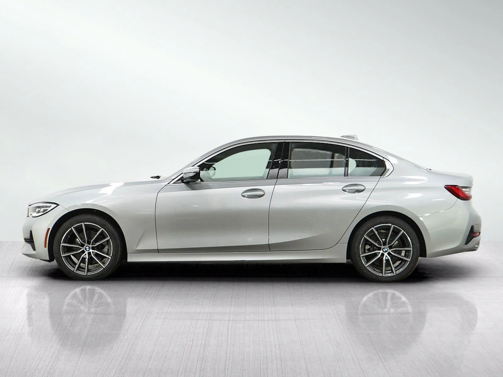 Used 2019 BMW 3 Series 330i with VIN WBA5R7C55KAJ83658 for sale in Wayzata, Minnesota