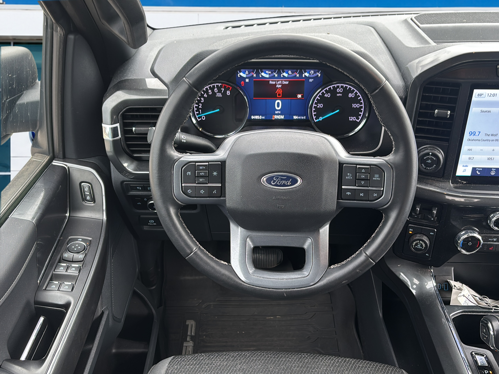 Used 2023 Blue Ford XLT image 10