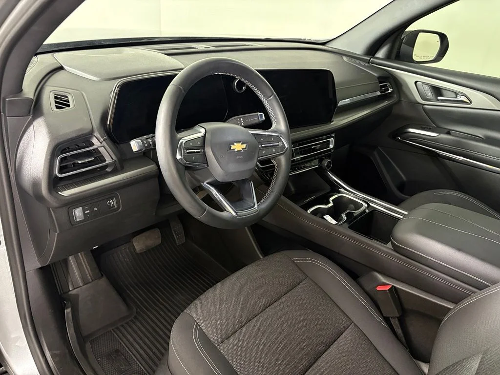 Used 2026 Gray Chevrolet LT image 20