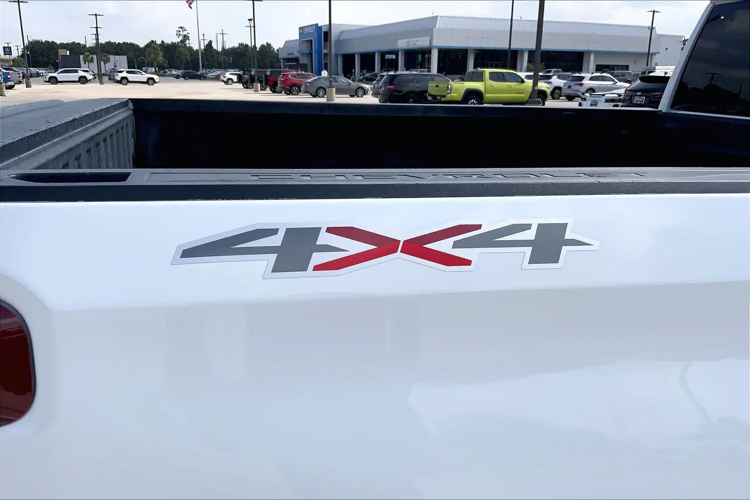 2021 Chevrolet Silverado 1500 LT - Photo 10