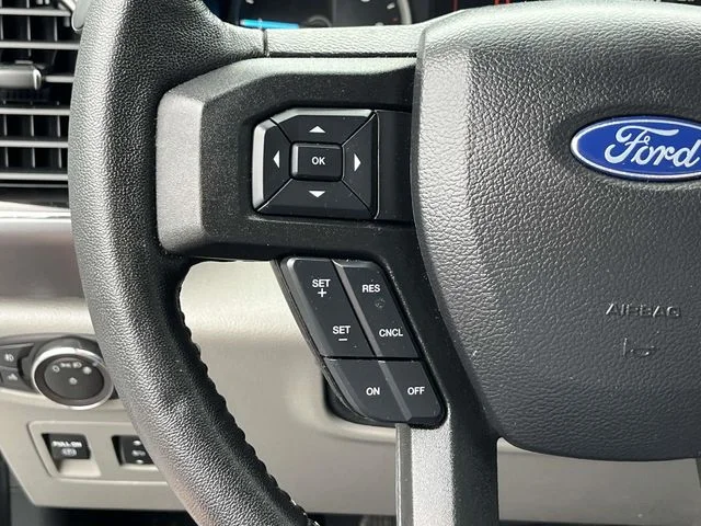 Used 2019 Silver Ford XLT image 28
