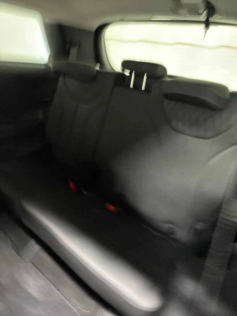 Used 2022 Black Hyundai SE image 23