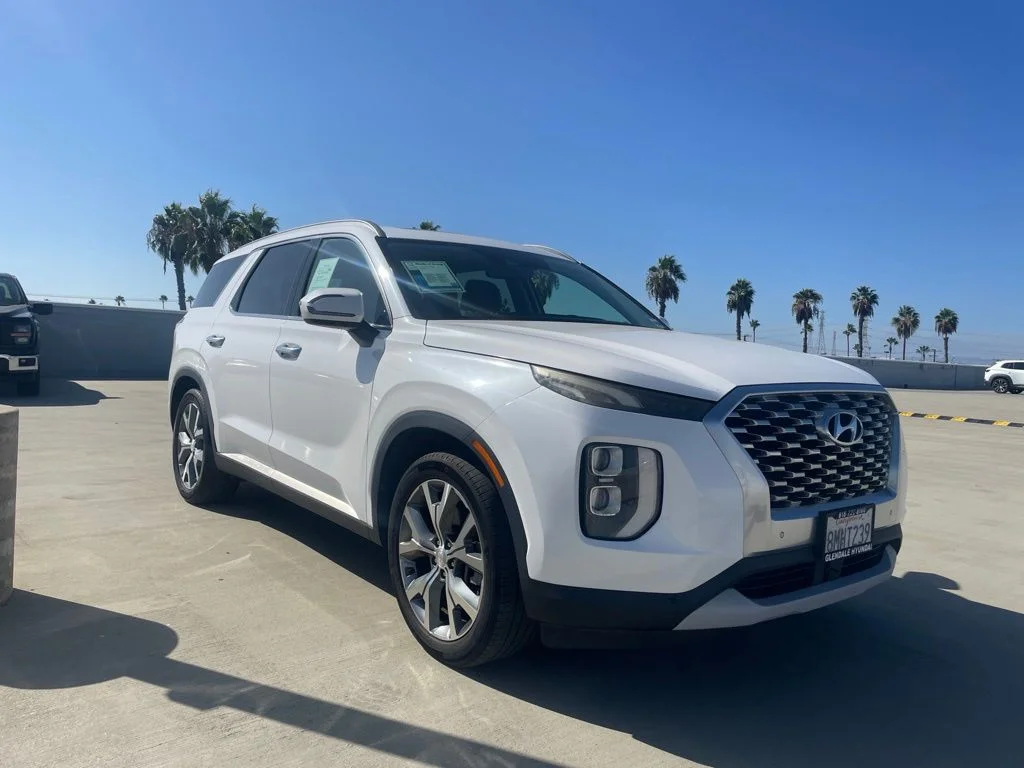 Used 2020 Hyper White Hyundai SEL image 1