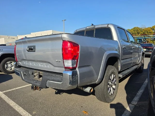 Used 2017 Silver Toyota SR5 image 6