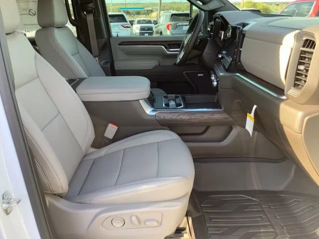2026 GMC Sierra 3500HD SLT - Photo 10