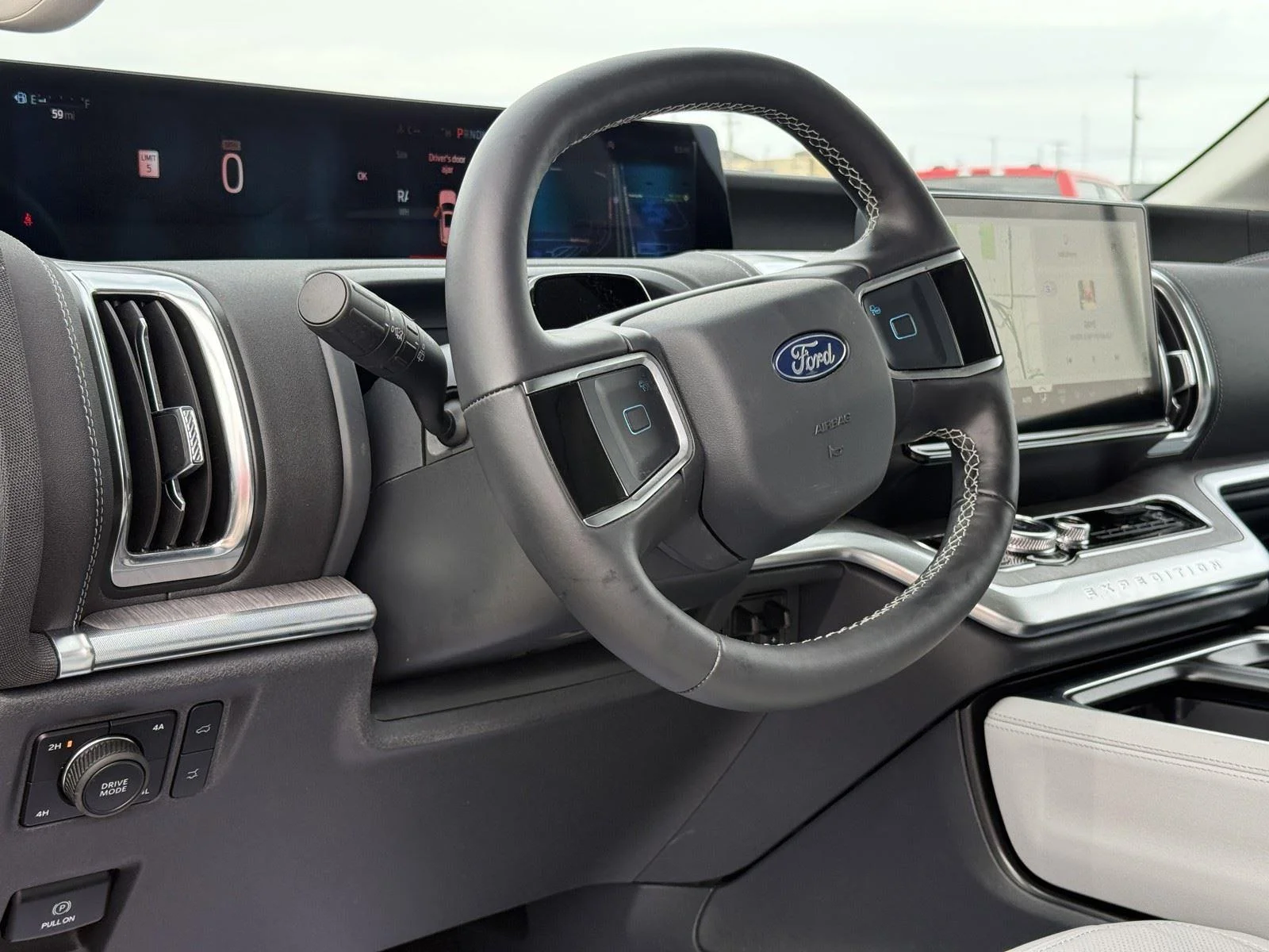 New 2026 Star White Metallic Tri-Coat Ford MAX Platinum® image 11