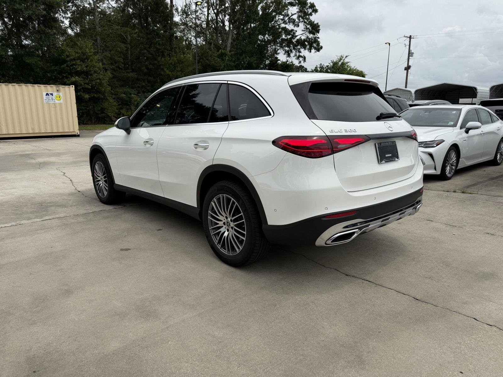 Certified Used 2026 Polar White Mercedes-Benz GLC 300 image 19