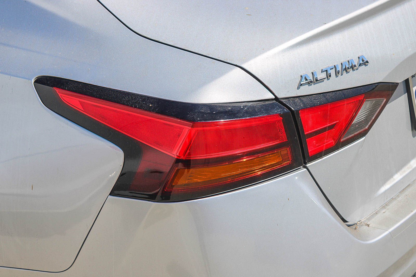 Used 2022 Brilliant Silver Metallic Nissan 2.5 SV image 10