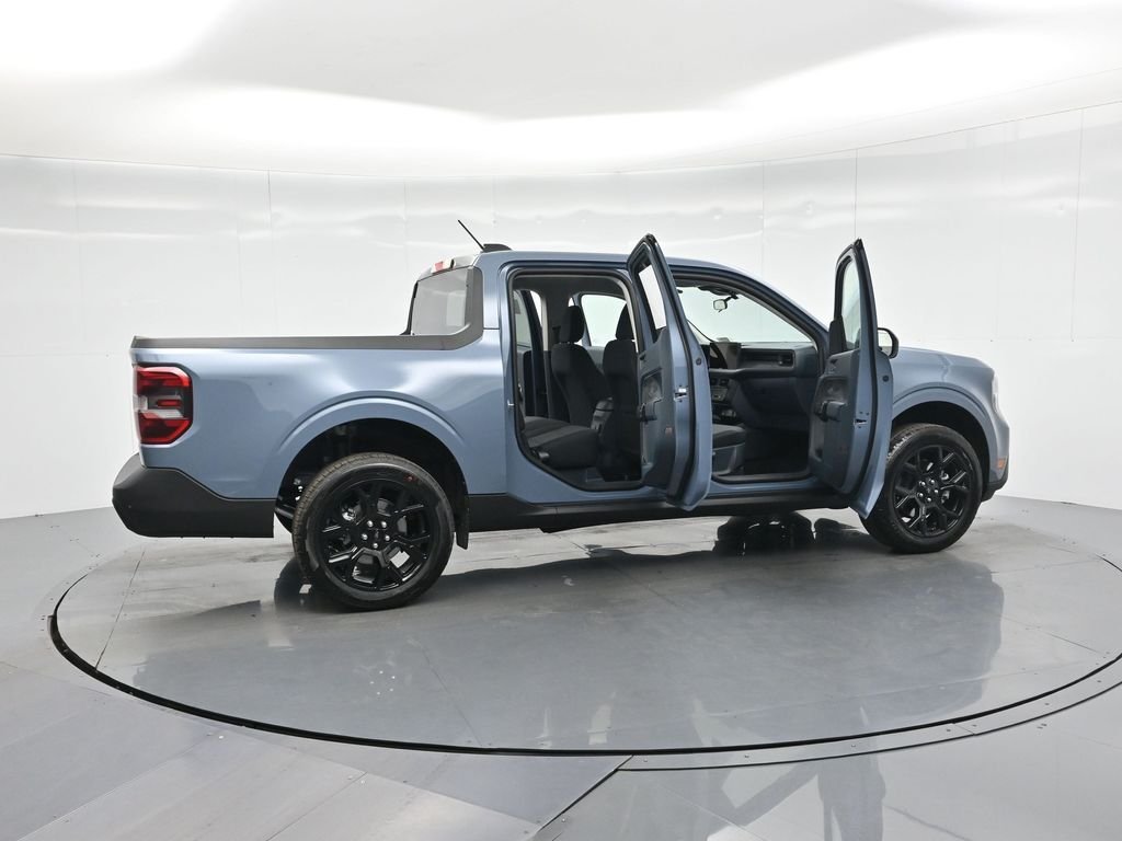 New 2025 Azure Gray Metallic Tri-Coat Ford XLT image 4
